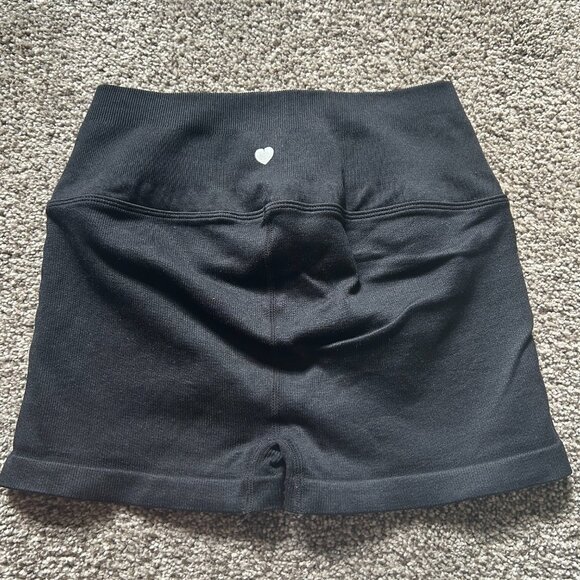 PINK VS - Athletic Shorts - Picture 3 of 3